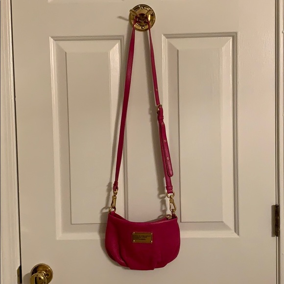 Marc by Marc Jacobs Small Crossbody in Magenta - Picture 2 of 7